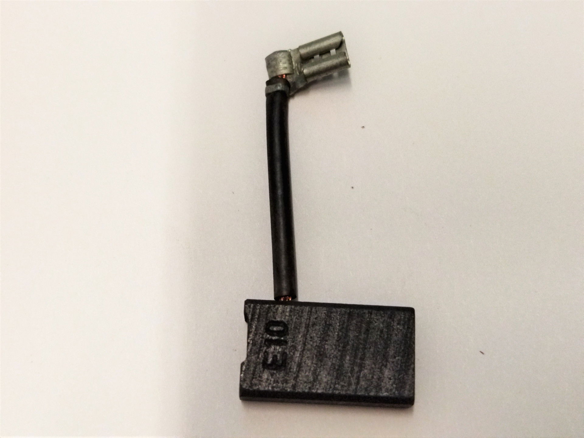 Szénkefe 6,3X12,5X22 mm sarus termék fő termékképe